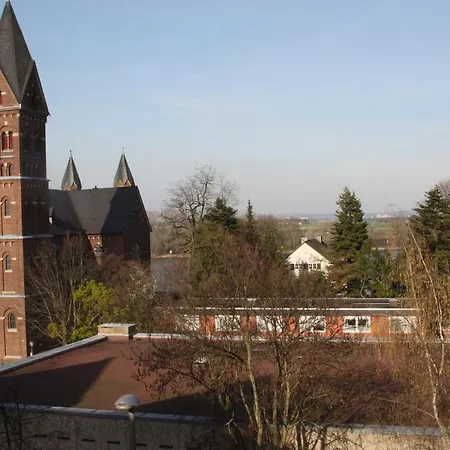 Mit Rheinblick Wesseling